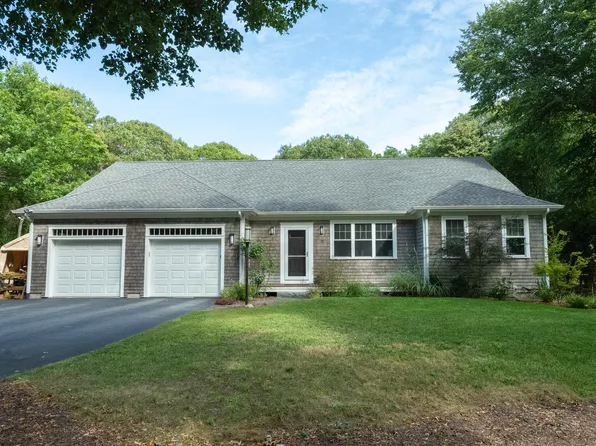 32 Tobey Way, Hyannis, MA 02601