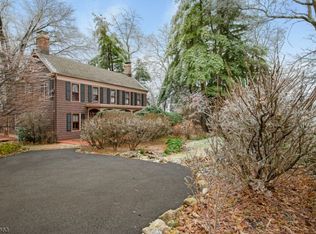 33 E Main St, Mendham, NJ 07945