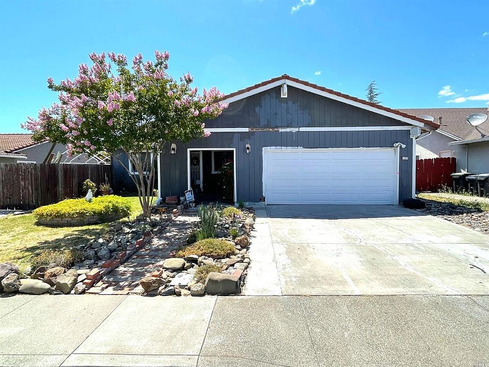 1st image of 1861 Santa Monica St