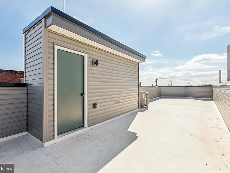415 W York St #2 — Photo 19