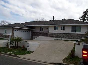 2nd image of 1671 Chatsworth Blvd