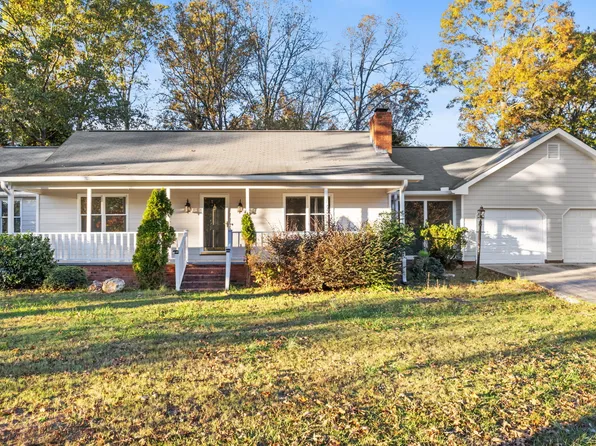 16 Timberwood Dr SE, Silver Creek, GA 30173