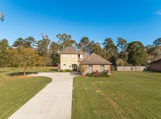 21045 Oak Alley Dr, Livingston, LA 70754