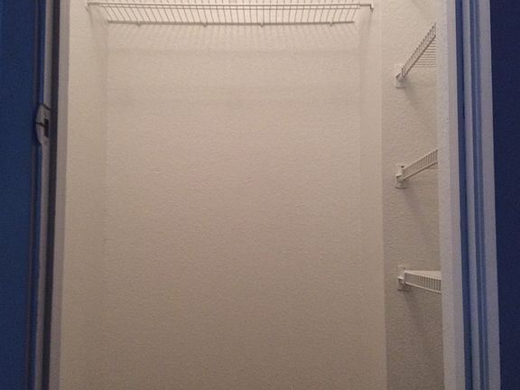 4th image of 16314 Bohnhof Strasse St Unit D