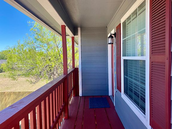 4th image of 5237 Williams Dr #1