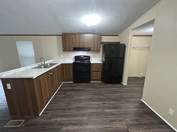 2nd image of 107 Hyacinth Ln #107H