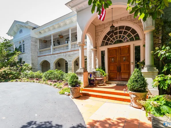 367 N Mountain Dr, Trinity, AL 35673