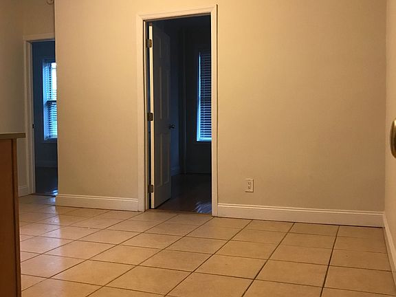 3rd image of 2624 18th St APT 1F