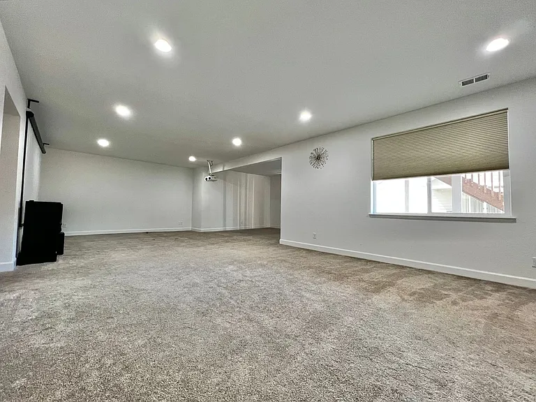 5636 Bay Hill Dr — Photo 3