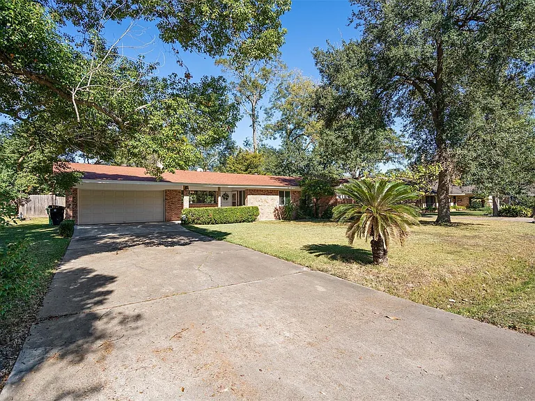 9214 Bronco Dr — Photo 24