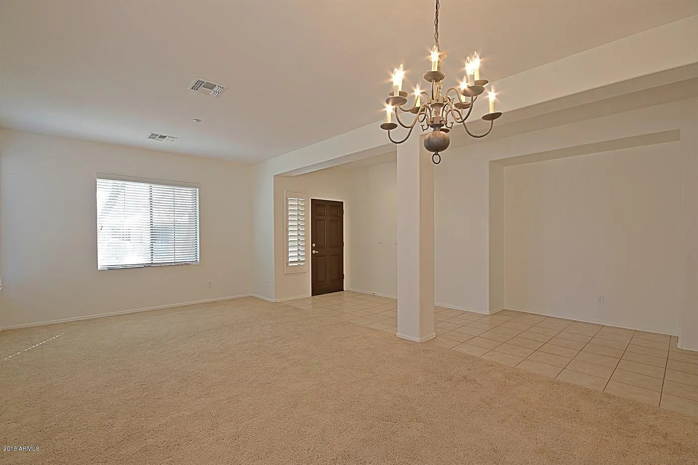 3 bed, 2.0 bath, 2082 sqft, $2,600 — Photo 4