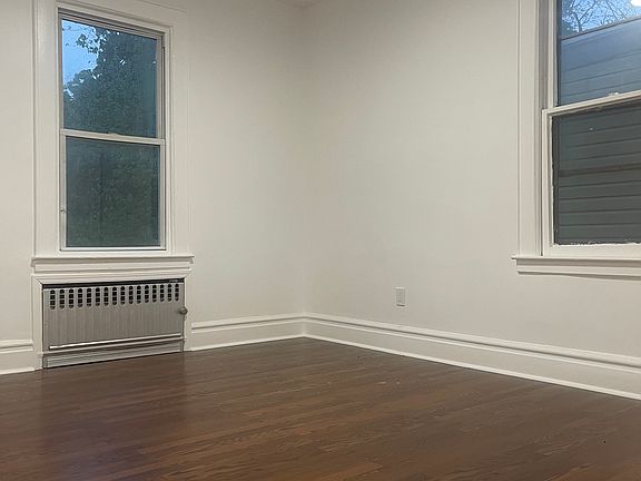 5th image of 54 Poe Ave Floor 2