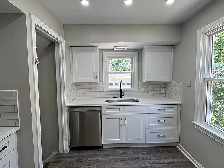 4165 Harwood Rd — Photo 5
