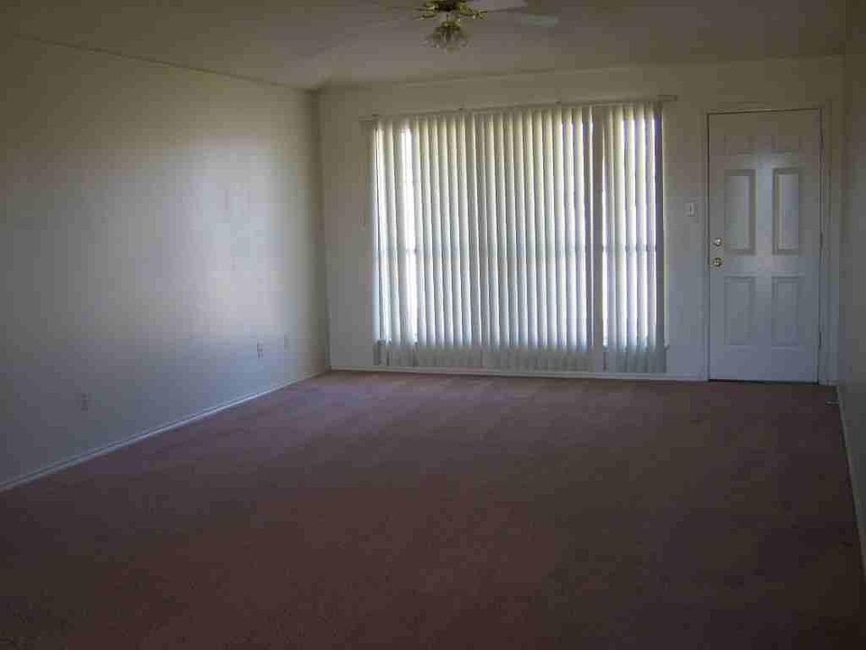 2nd image of 6132 39th St