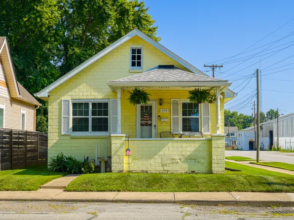 154 E Washington St, Mooresville, IN 46158