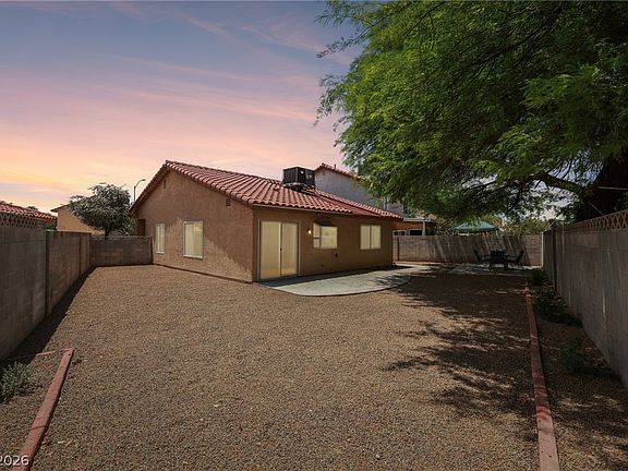 2nd image of 505 Greasewood Dr