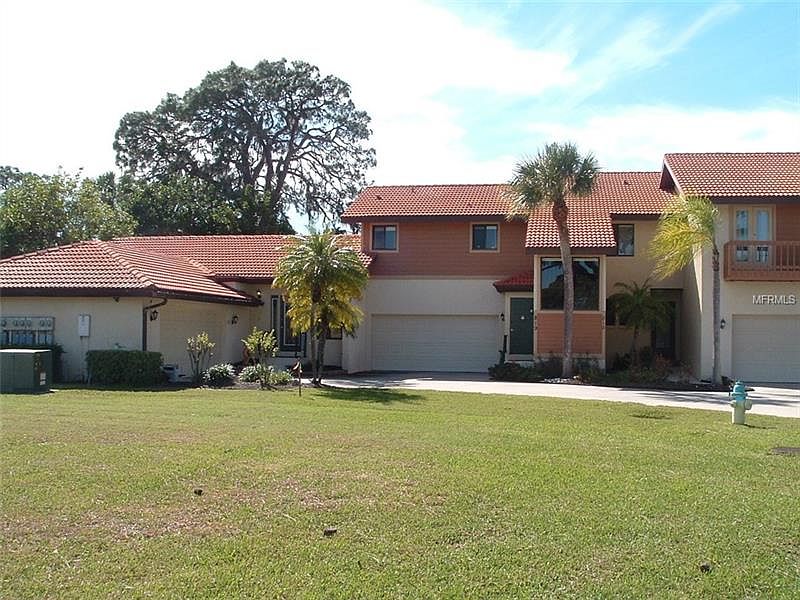 1st image of 819 Sorrento Pl #819