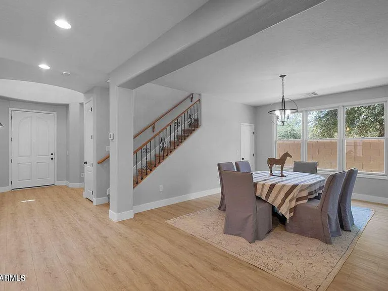 4590 E Waterman St — Photo 6
