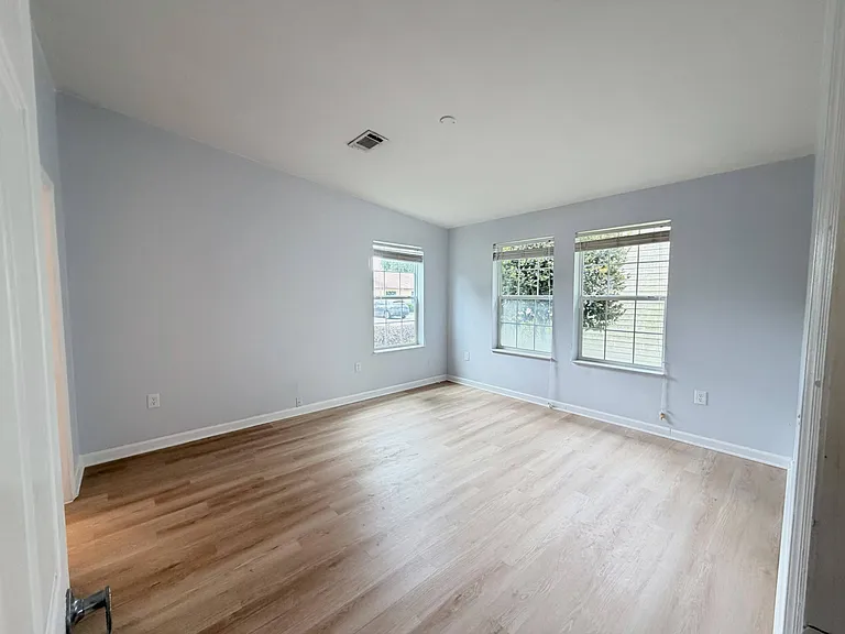 5289 Stacy St #5 — Photo 10