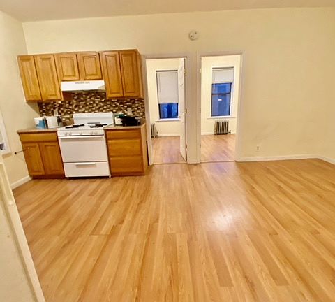 3rd image of 31-49 33rd St