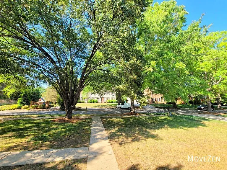 2400 Tweedmore Ct — Photo 15