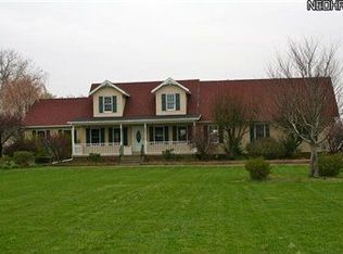 12016 W Lake Rd, Vermilion, OH 44089