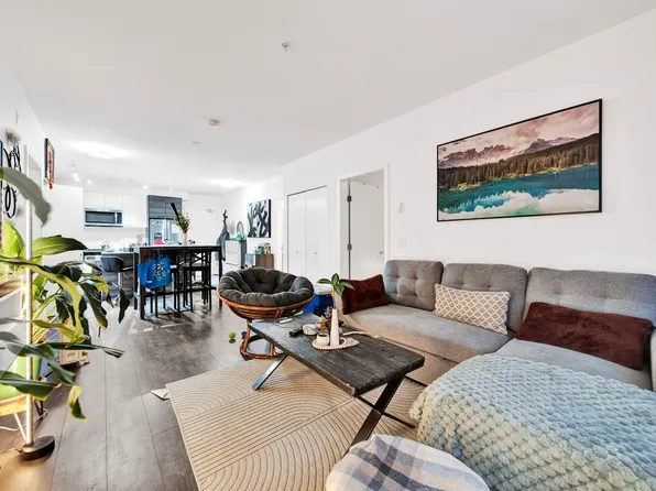 13963 Boulevard 115 #105, Surrey, BC V3T 0M9