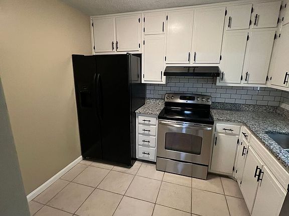 5th image of 5333 Bishops Cir #A-b