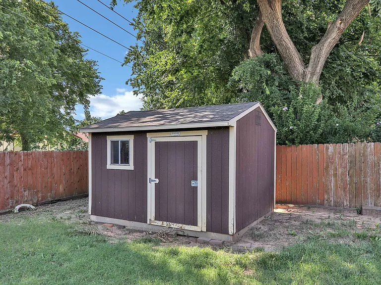 512 N Morgan Dr — Photo 15