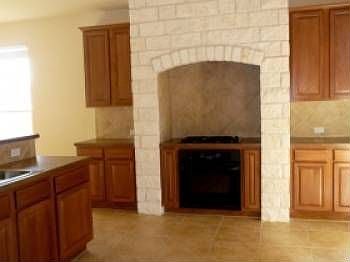 3rd image of 614 Shadow Creek Blvd