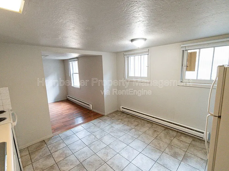 1108 W 12th Ave #4 — Photo 11