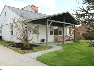 19 Duncan Ln, Springfield, PA 19064