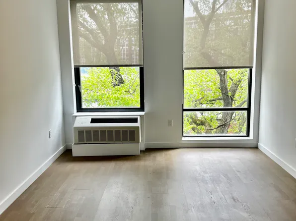 33-01 38th Ave #2E, Long Island City, NY 11101