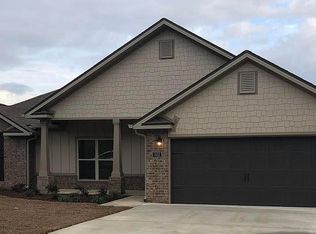 1532 Hollow Point Dr, Cantonment, FL 32533