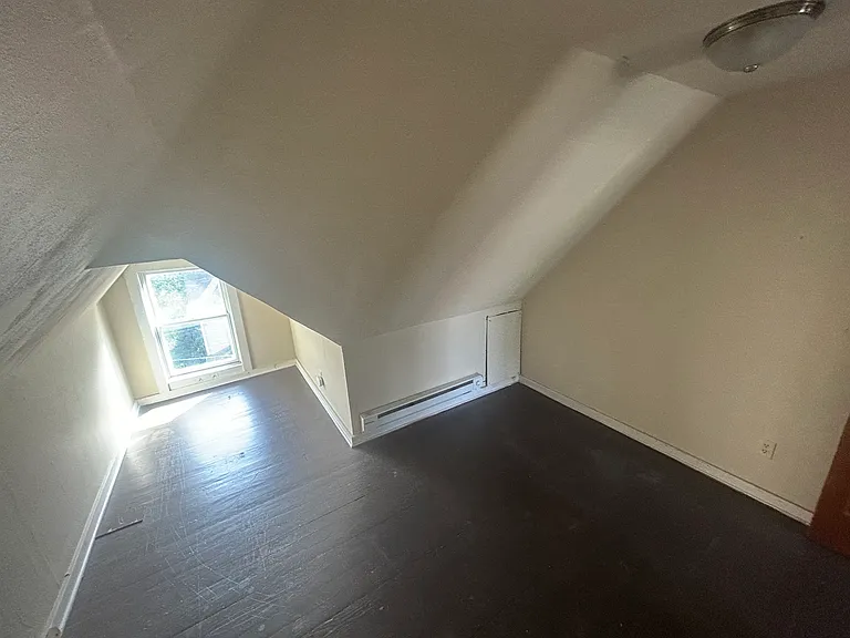 301 Duquesne Ave #2 — Photo 12