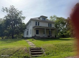 41 Moore Rd, East Greenbush, NY 12061