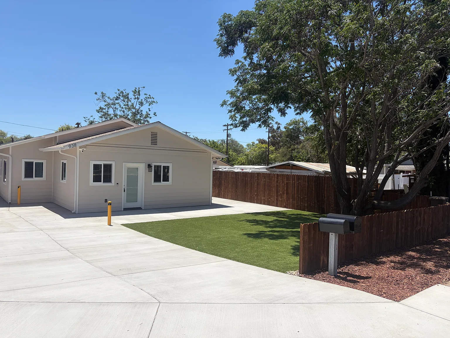 3 bed, 1310 sqft, $3,395 — Photo 1