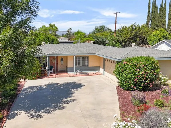 23023 Strathern St, Canoga Park, CA 91304