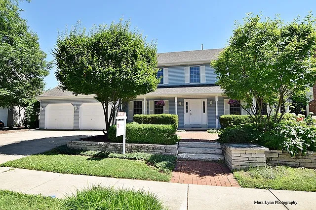 1800 Huntington Rd photo 1
