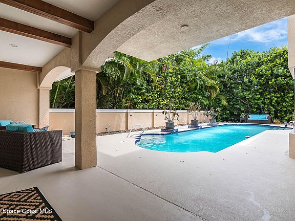 4th image of 5085 Palm Dr