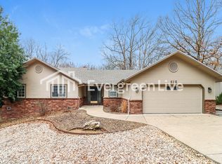 6 Wantage Ln, Bella Vista, AR 72714