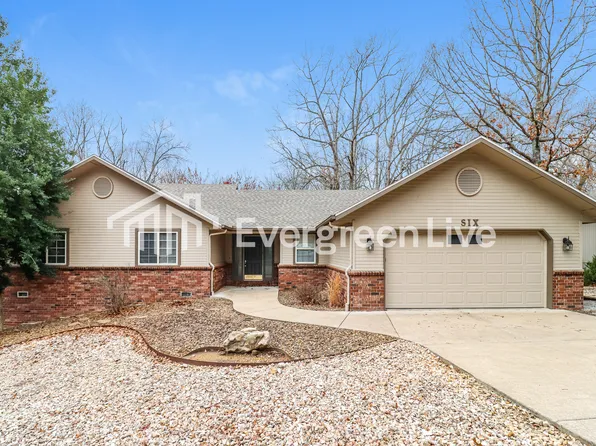 6 Wantage Ln, Bella Vista, AR 72714