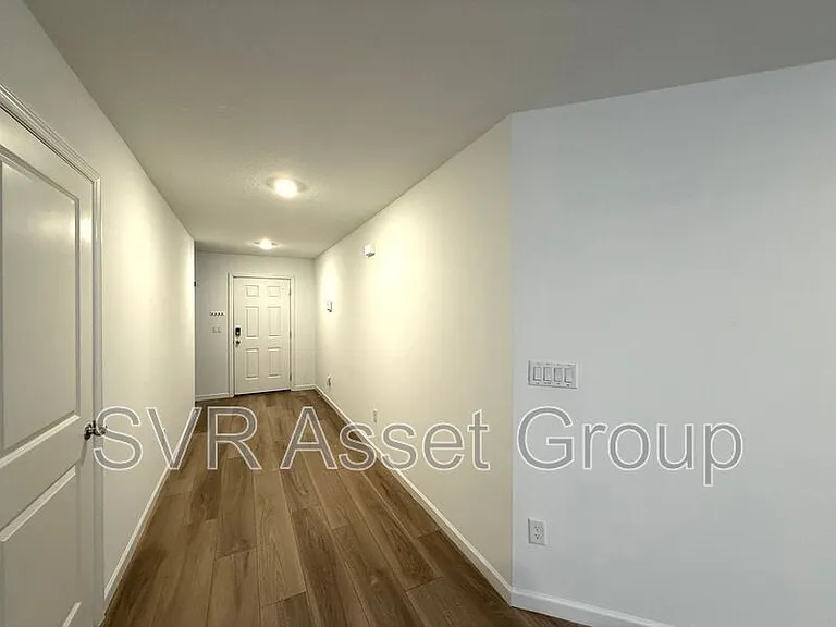 3528 Mildred Way — Photo 13
