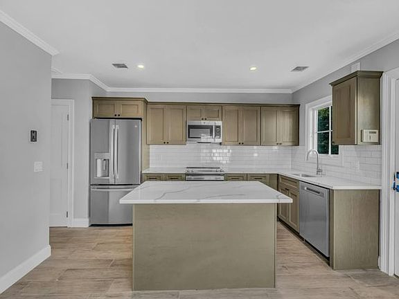 4th image of 505 Patio Village Way #1