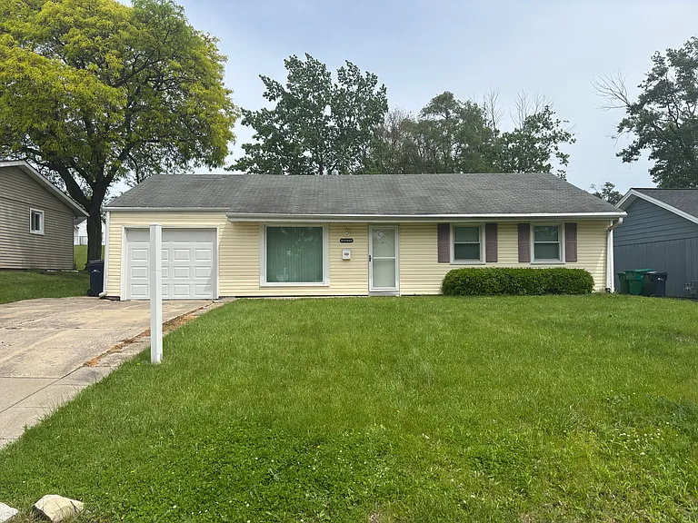 15219 Highland Ave — Photo 1