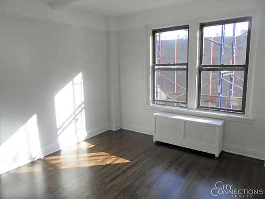 Rented by City Connections Realty | media 3