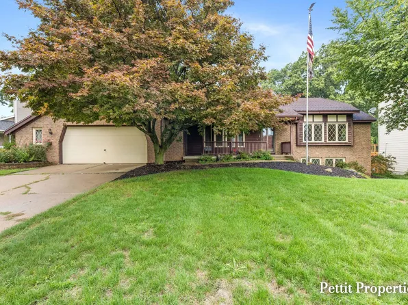 1687 Oakvale Dr SW, Wyoming, MI 49519