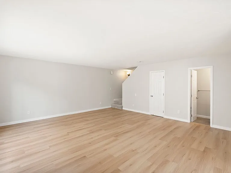 3908 Camphor Ln — Photo 5
