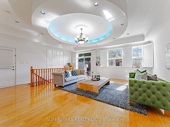 3rd image of 160 Galbraith Cres