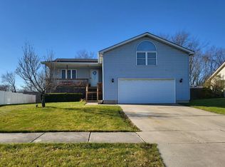 17662 Susan Ln, Lowell, IN
